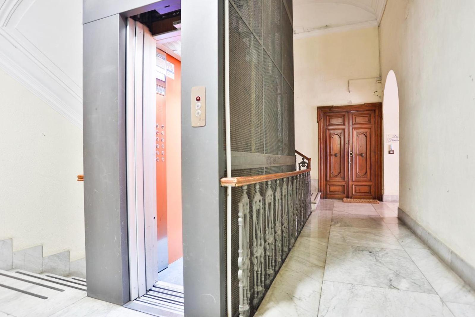 Hotel Da Francesco Napoli Esterno foto
